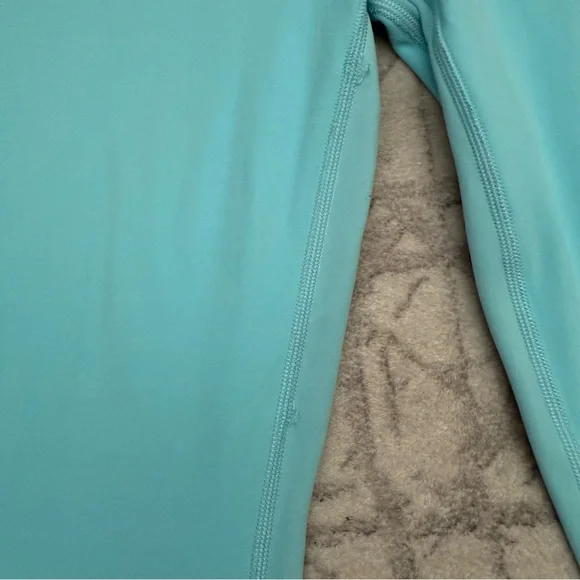 Lululemon Align 25” High Rise LeggingsSize 6Cyan Blue